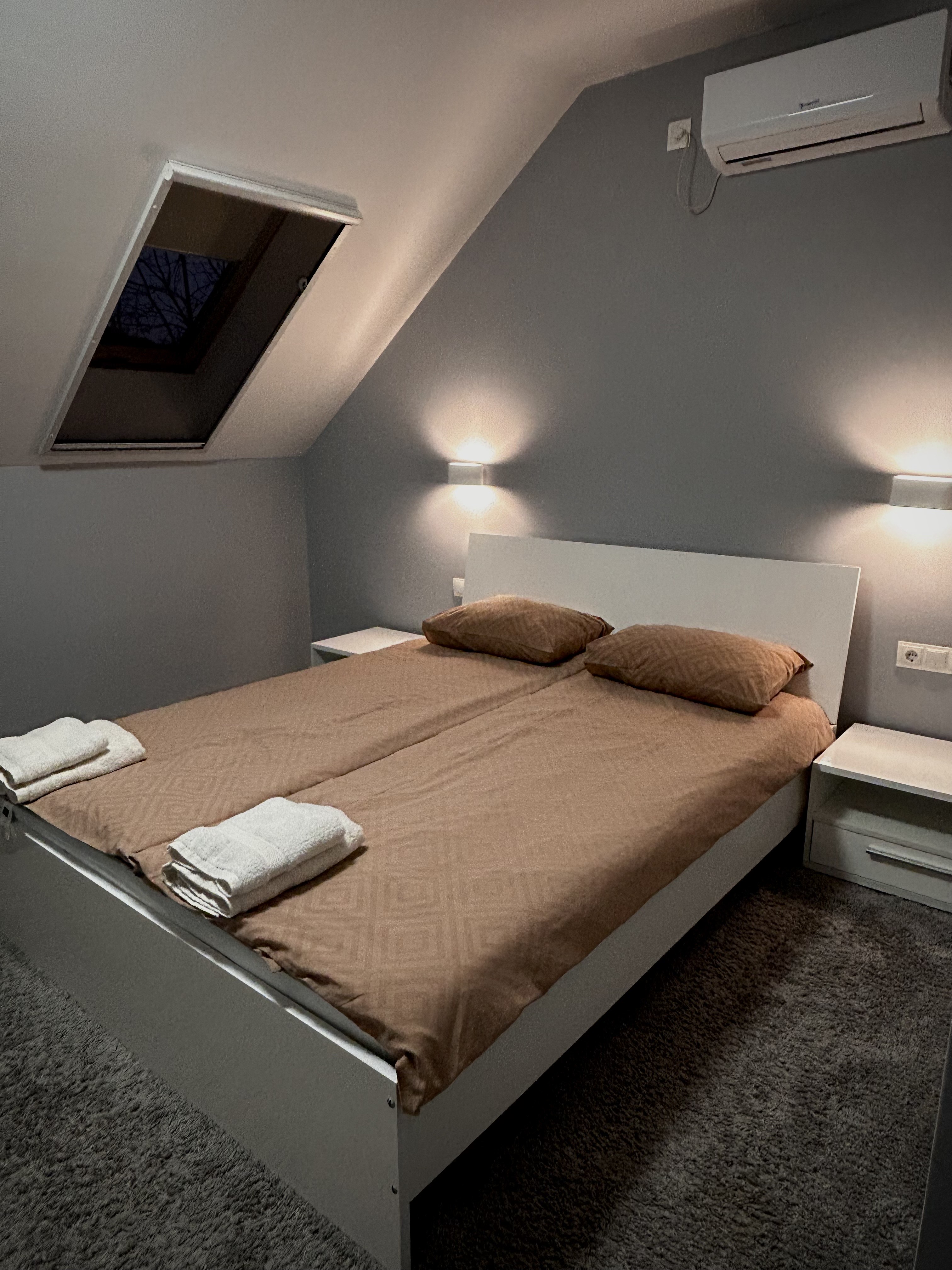 Напівлюкс з балконом